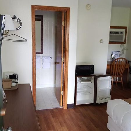 Budget Host Inn Детройт-Лейкс Экстерьер фото