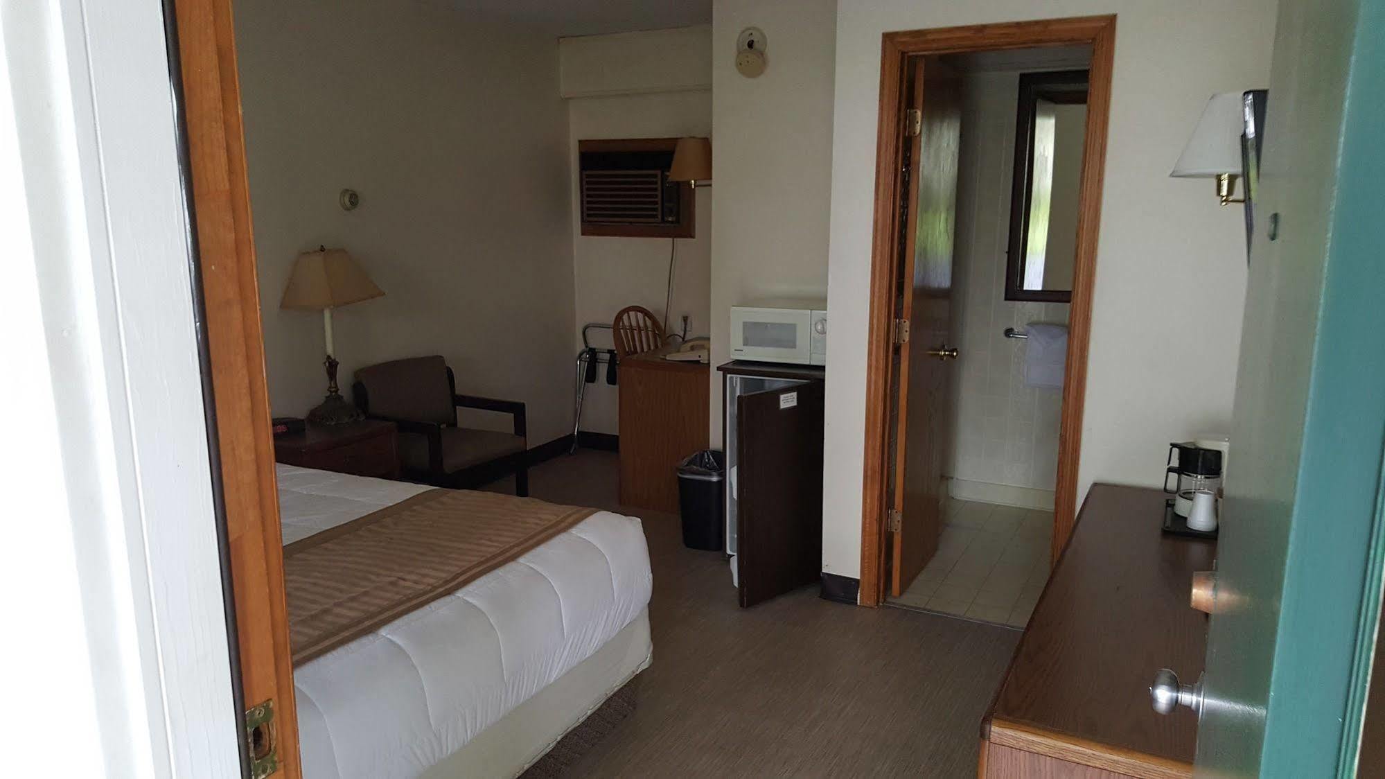 Budget Host Inn Детройт-Лейкс Экстерьер фото