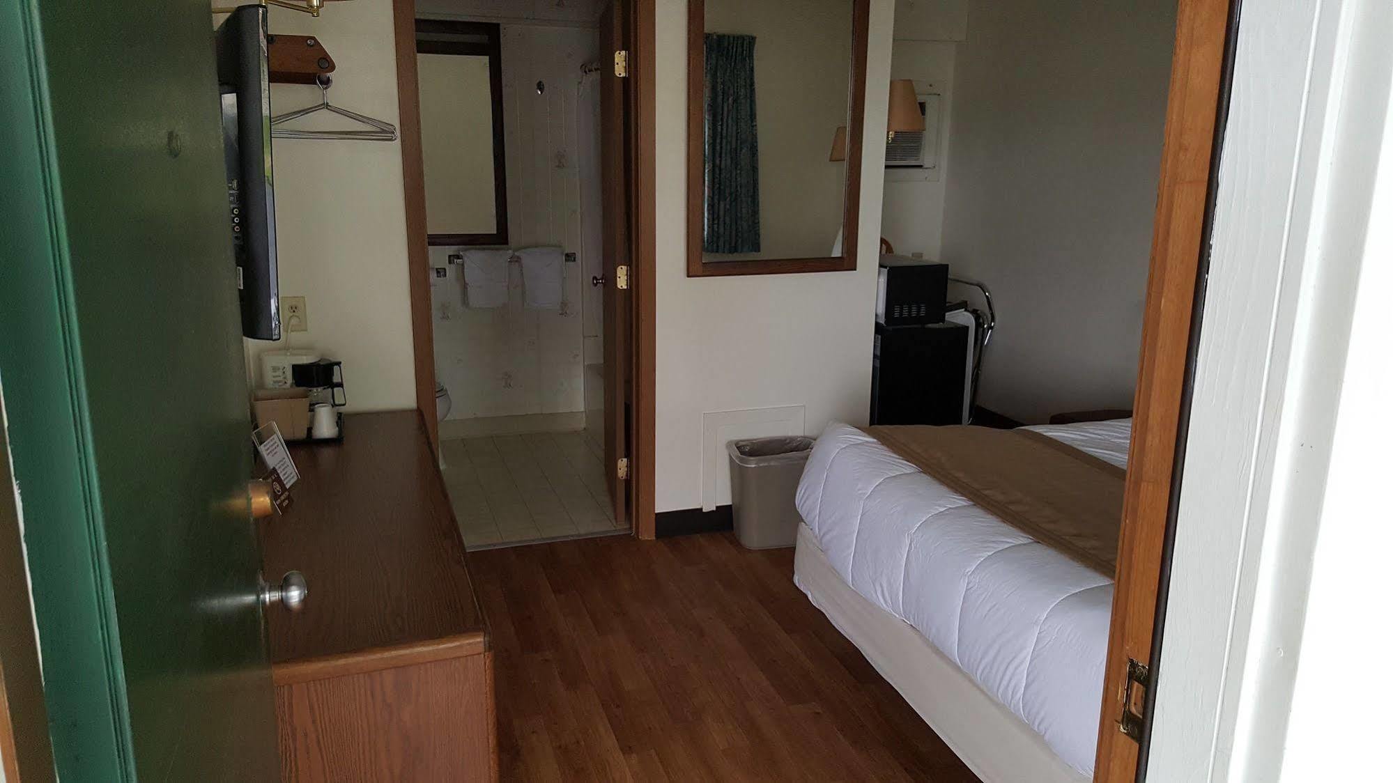 Budget Host Inn Детройт-Лейкс Экстерьер фото